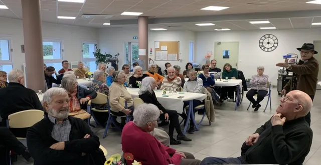 photo  les rimiaux d’anjou, contés par jean-pierre harpin, ont su divertir.  &copy;  co 