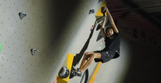 photo  tout juste sacré champion de france de bloc chez les u19, tom daufresne sera présent au championnat de france senior, vendredi 13 et samedi 14 février 2026 à montmartin-sur-mer (manche).  &copy;  ffme 