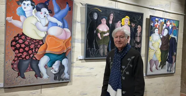 photo  michel hénocq dans les années 90, à l’époque de l’abstrait lyrique et du conceptuel.  &copy;  co 