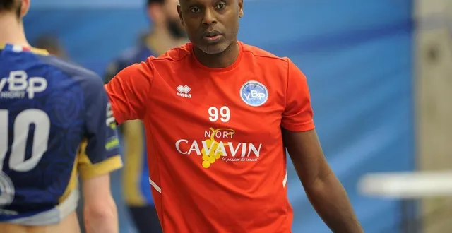 photo  alain fossi et ses troupes ont besoin de points.  &copy;  co - christophe bernard 