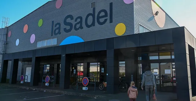 photo  angers loire métropole va entrer au capital du projet de reprise de la sadel.  &copy;  laurent combet 