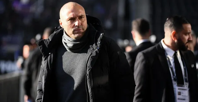 photo  alexandre dujeux.  &copy;  josselin clair 