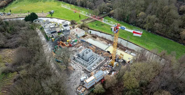photo  les travaux de construction de l’usine d’eau potable se poursuivent à pontigné, c’est l’investissement le plus important de cette année.  &copy;  ©pixim communication – christophe gagneux 