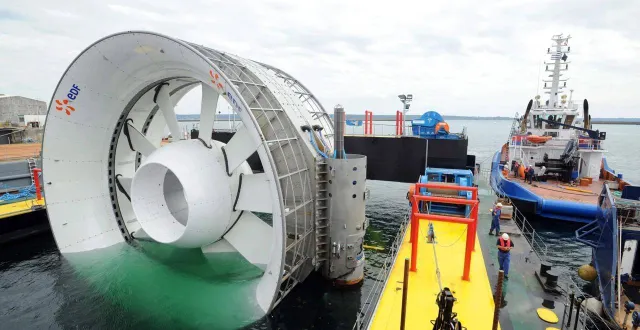photo  des prototypes d’hydroliennes ont déjà été testés. mais aucun projet n’a abouti. la ppe3 pourrait changer la donne.  &copy;  thierry creux / archives ouest-france 