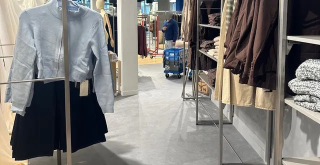 photo  angers. les premiers vêtements shein sont arrivés dans les rayons du 3e étage du bhv.  &copy;  co 