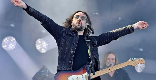 photo  matmatah, ici au festival les vieilles charrues, en 2022.  &copy;  archives jérôme fouquet / ouest-france 