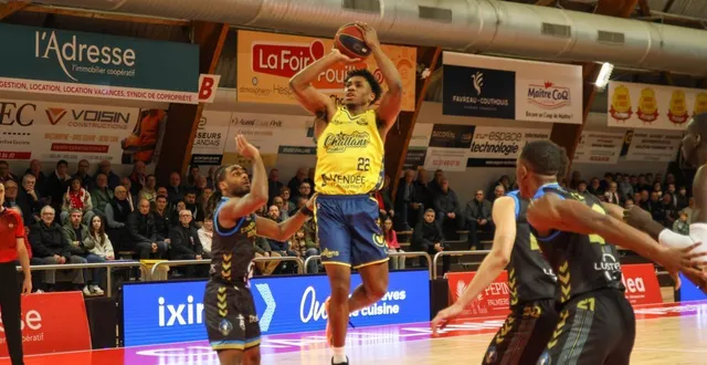 photo  marquise moore et vendée challans basket ont battu champagne basket, le 13 février.  &copy;  guillaume pacoutet 