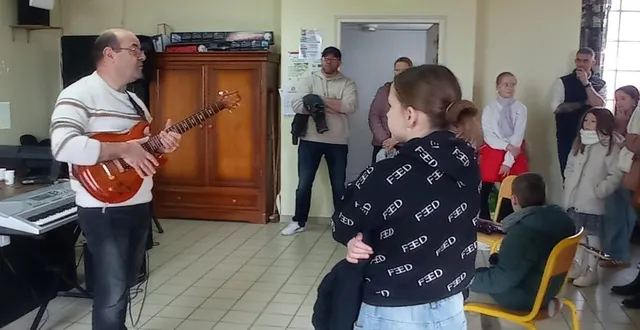 photo  jean-philippe bignon, professeur d’éducation musicale et de chant choral.  &copy;  ouest-france 