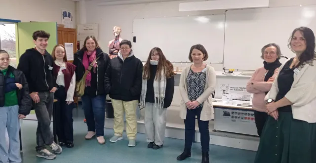 photo  rencontre parents, élèves et enseignants.  &copy;  ouest-france 