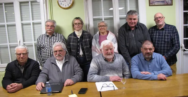 photo  l’équipe dirigeante de l’union baugeoise.  &copy;  co 