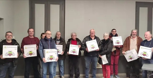 photo  les nouveaux pièges ont été remis aux volontaires pour l’année 2026.  &copy;  le maine libre 