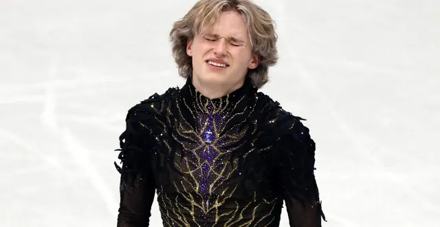 photo  la déception de l'américain ilia malinin après l'épreuve de patinage artistique individuel des jeux olympiques d'hiver de milan-cortina 2026, le 13 février 2026 à milan.  &copy;  andreas rentz / getty images via afp 