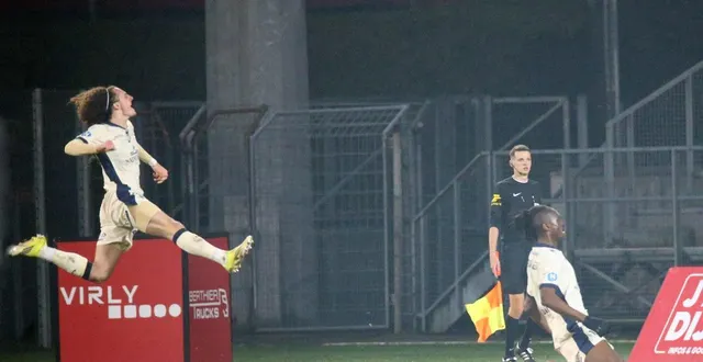 photo  léo milliner (à gauche) exulte après le but libérateur d’armand gnanduillet (à droite), synonyme d’égalisation en toute fin de match à dijon (3-3).  &copy;  nicolas goisque/maxppp 