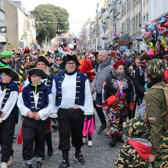 photo un festival de couleurs dans les rues granvillaises, ce samedi.  ©  ouest-france