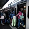 photo ce week-end des 14 et 15 février 2026, les trajets en train entre paris saint-lazare et évreux (eure) sont suspendus depuis ce samedi, à midi, dans les deux sens de circulation. illustration