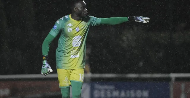 photo  saturnin allagbé et les chauraisiens étaient attendus contre dinan léhon, ce samedi 14 février 2026.  &copy;  archives co - christophe bernard 