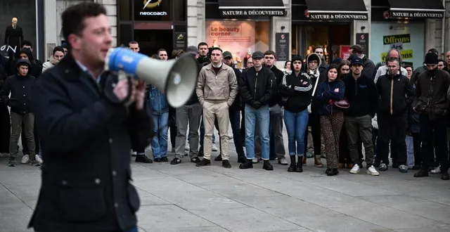 photo  angers, le 14 février 2026. jean-eudes gannat, le fondateur de l’alvarium, a pris la parole devant les militants identitaires.  &copy;  josselin clair 