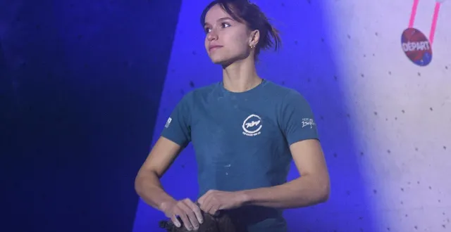 photo  la grimpeuse niçoise oriane bertone a empoché son 4e titre de championne de france d’escalade de bloc senior consécutif, à montmartin-sur-mer, dans la manche, samedi 14 février 2026.  &copy;  jacques blondel 