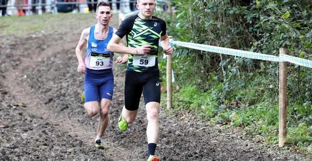 photo  le saumurois nicolas vitré, ici en tête au cross de l’erdre 2024, et le lavallois bérenger chauvin font partie des favoris du cross élite à pontchâteau.  &copy;  sébastien dieu devienne 
