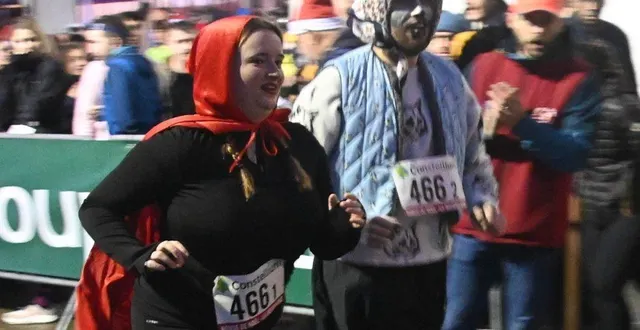 photo  marie et valentin turcat, turcaux turbo, ont été récompensés pour l’originalité de leur déguisement.  &copy;  co 