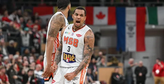 photo  ©photopqr/journal saône-et-loire/ketty beyondas ; chalon-sur-saône ; 14/02/2026 ; elan chalon vs le mans. basket-ball. betclic élite. tashawn thomas et travante williams.  &copy;  photopqr/journal saone et loire/maxppp 