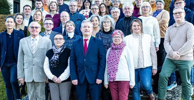 photo  les candidats de la liste argentan, unis pour demain.  &copy;  photo argentan, unis pour demain 