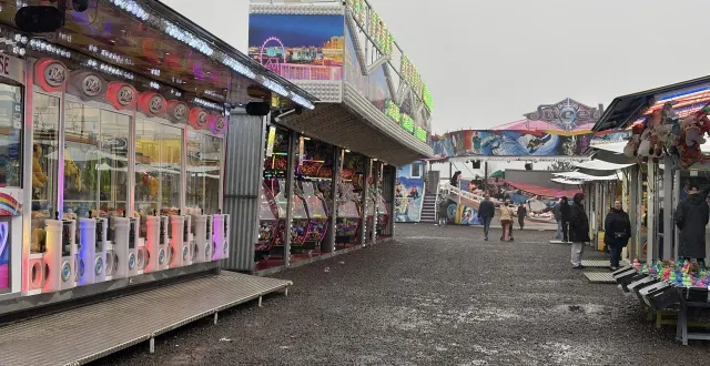 photo  pour le dernier jour de la fête foraine, il n’y avait pas foule dans les allées.  &copy;  ouest-france 