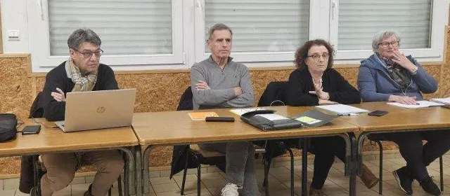 photo  le bureau s’est déclaré heureux d’accueillir des jeunes donneurs.  &copy;  ouest-france 