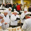 photo sous le regard attentif des visiteurs, trente membres du jury ont évalué avec minutie les 166 pots en compétition, lors d’un concours toujours très suivi.