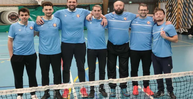 photo  de gauche à droite : gabin chaintron, enzo charpentier, étienne garnier, antoine martel, jean-baptiste dechamps, florian goupil et baptiste saussereau.  &copy;  ouest-france 