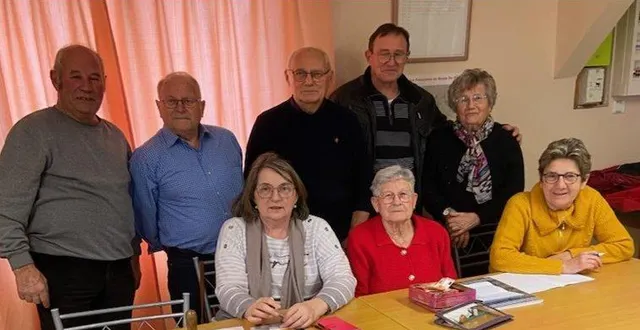 photo  le bureau du bon accueil au complet.  &copy;  co 