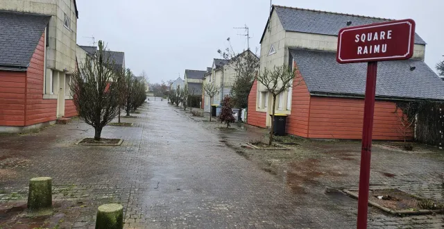 photo  le square raimu où plusieurs maisons étaient dans le viseur de meldomys.  &copy;  co 