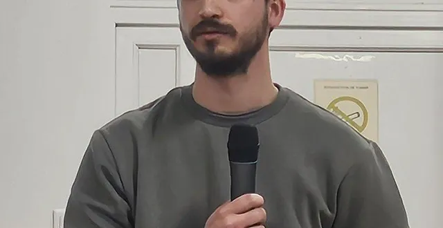 photo  julien tollis président de l’association un merveilleux sourire.  &copy;  co 