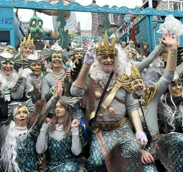 De drôles de créatures marines débarquent près de la criée ! Les bulots maillots sont prêts ! « Quand on regarde les finances de l’État, on va bientôt toucher le fond », a résumé le président Stéphane Guesney. Ouest-France photo de drôles de créatures marines débarquent près de la criée ! les bulots maillots sont prêts ! « quand on regarde les finances de l’état, on va bientôt toucher le fond », a résumé le président stéphane guesney. © ouest-france