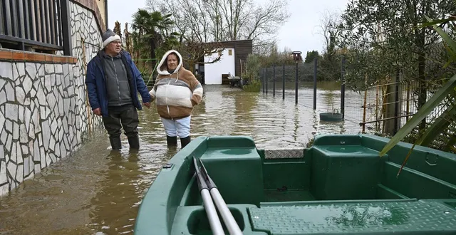 photo  inondations en maine-et-loire, près d’angers, à denée, le 15 février 2026.  &copy;  vincent michel / ouest-france 