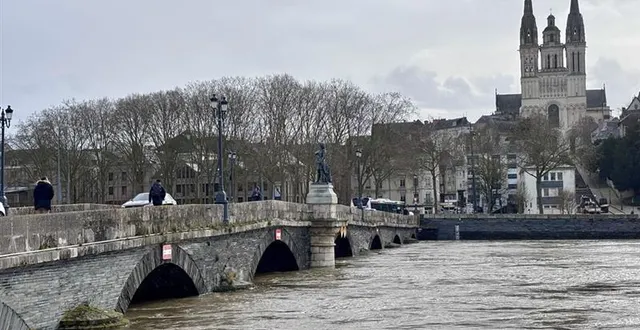 photo  angers, lundi 16 février 2026. la maine se rapproche d’une crue historique.  &copy;  photo co - anthony pasco 