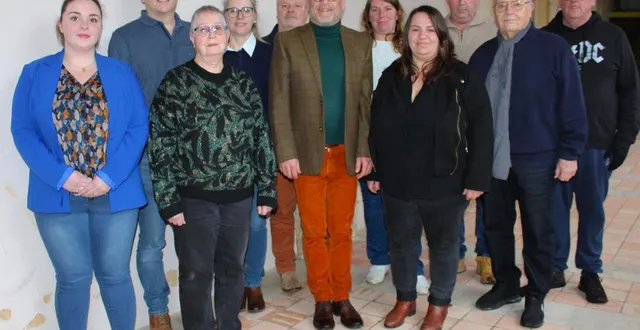 photo  les membres de la liste « ensemble pour demain à commerveil ».  &copy;  lionel hamon 