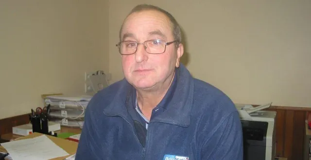 photo  stéphane lecaché se présente pour un quatrième mandat.  &copy;  archives ouest-france 