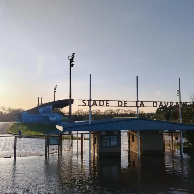 À Ancenis, la Loire a quitté son lit et a envahi les points bas de la ville, comme une partie du camping, ainsi que le stade de la Davrays. Ouest-France photo à ancenis, la loire a quitté son lit et a envahi les points bas de la ville, comme une partie du camping, ainsi que le stade de la davrays. © ouest-france