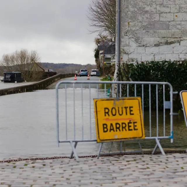 photo le thoureil, lundi 16 février. le quai des mariniers, sous l’eau.  ©  co – robin peter