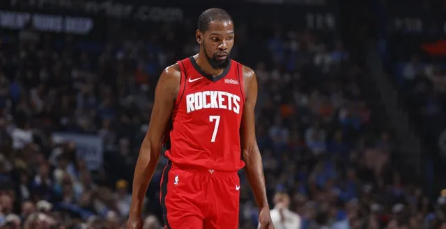 photo  kevin durant aura un rôle important au sein du psg basket.  &copy;  logan riely/getty images via afp 