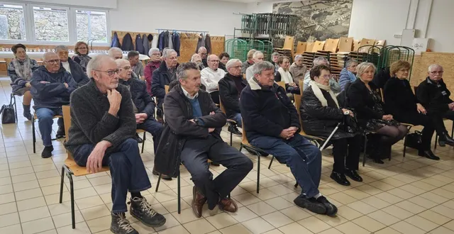 photo  les participants à l’assemblée générale.  &copy;  co 