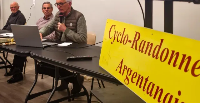 photo  de gauche à droite : jean-pierre verger, fondateur du cra en 1983 et président jusqu’en 2019, le trésorier didier hervieu, et jean ménard, président du cra depuis sept ans.  &copy;  ouest-france 