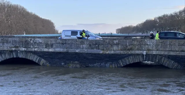 photo  le pont de verdun pourrait être fermé à la circulation.  &copy;  photo courrier de l’ouest - anthony pasco 