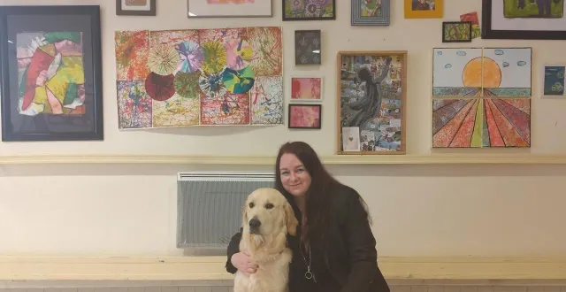 photo  amandine tessier et atome au jardin d’alexandre.  &copy;  ouest-france 