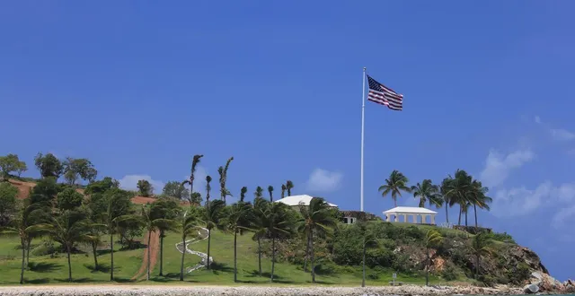 photo  l'île little saint james, dans les îles vierges, appartenait alors à jeffrey epstein.  &copy;  photo : navin75 / wikimedia commons 
