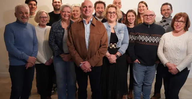 photo  yannick allirol (devant au centre), présente ses colistiers, en lice pour les municipales du mois de mars.  &copy;  co 