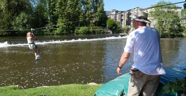 photo  les bénévoles peuvent aider à l’encadrement des activités comme être présents plutôt dans l’ombre du festival, les organisateurs promettent « des missions qui correspondent vraiment à chacun » !  &copy;  archives ouest-france 