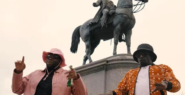 photo  chewidoudouu (à gauche), dans son clip 