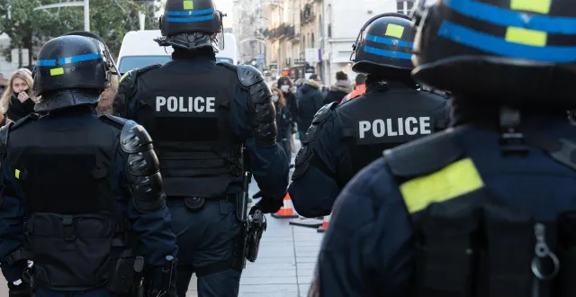 photo  de nombreux policiers devraient être présents mercredi soir, entre saint-mihiel et saint-donatien à nantes, pour éviter des affrontements entre militants d’ultra-droite et d’ultragauche.  &copy;  archives ouest-france 